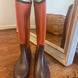 Hunter rain boots